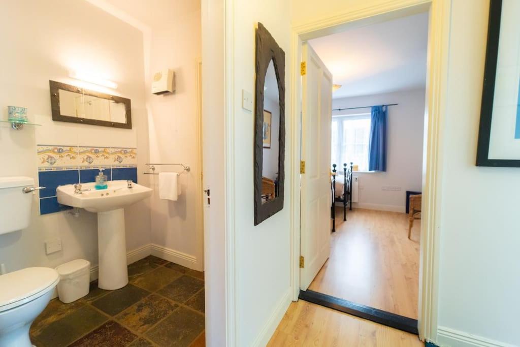The Haven Dingle, Self Catering Accommodation 外观 照片