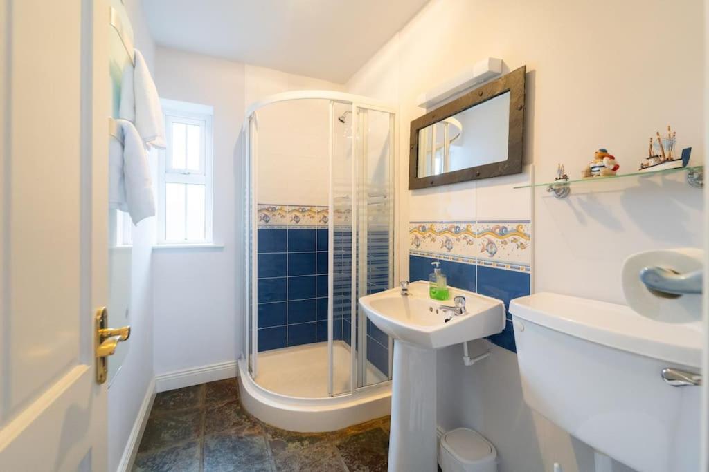 The Haven Dingle, Self Catering Accommodation 外观 照片