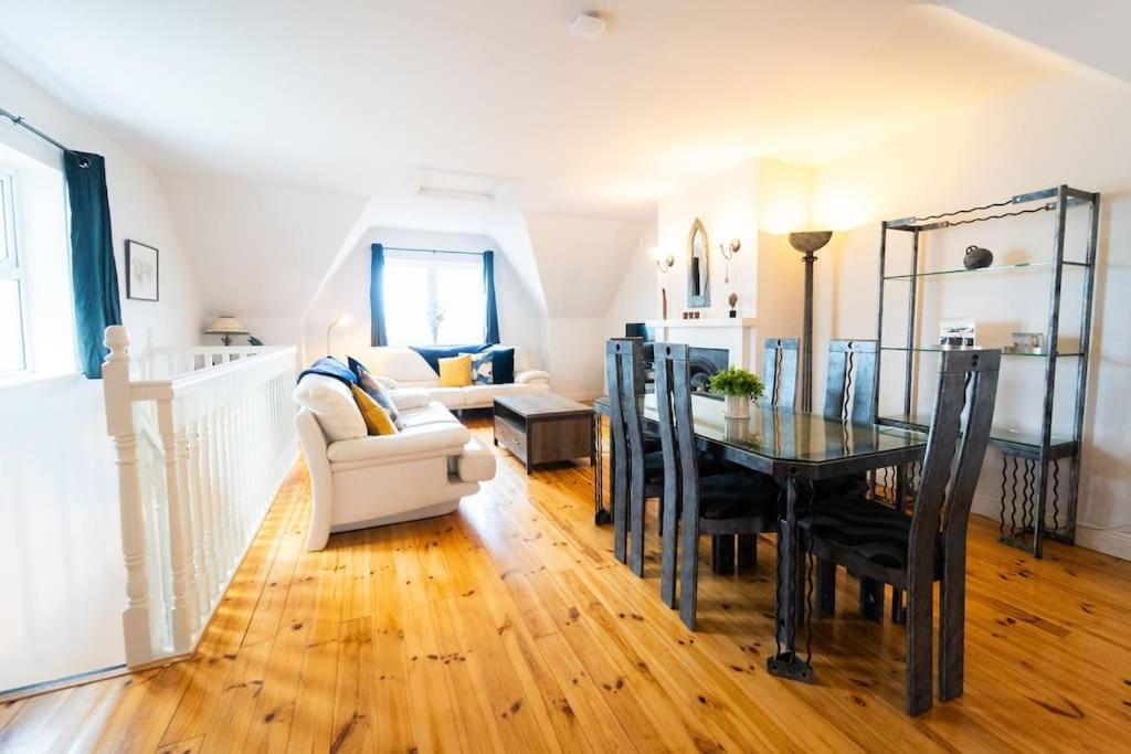 The Haven Dingle, Self Catering Accommodation 外观 照片