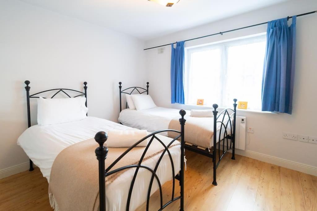 The Haven Dingle, Self Catering Accommodation 外观 照片